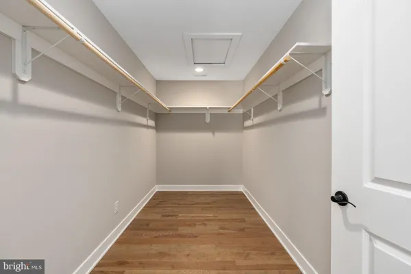 a view of a lake with houses