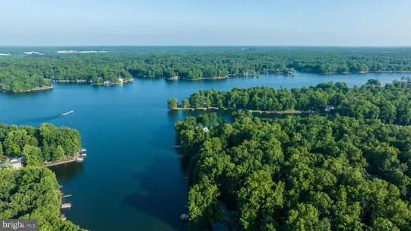 $749,900 | 261 Washington Street, Locust Grove, VA 22508