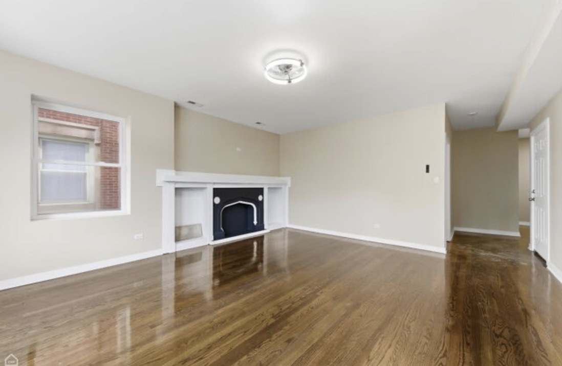 7741 South Phillips Avenue, Unit 2 Chicago, IL 60649 - Photo 4 of 15