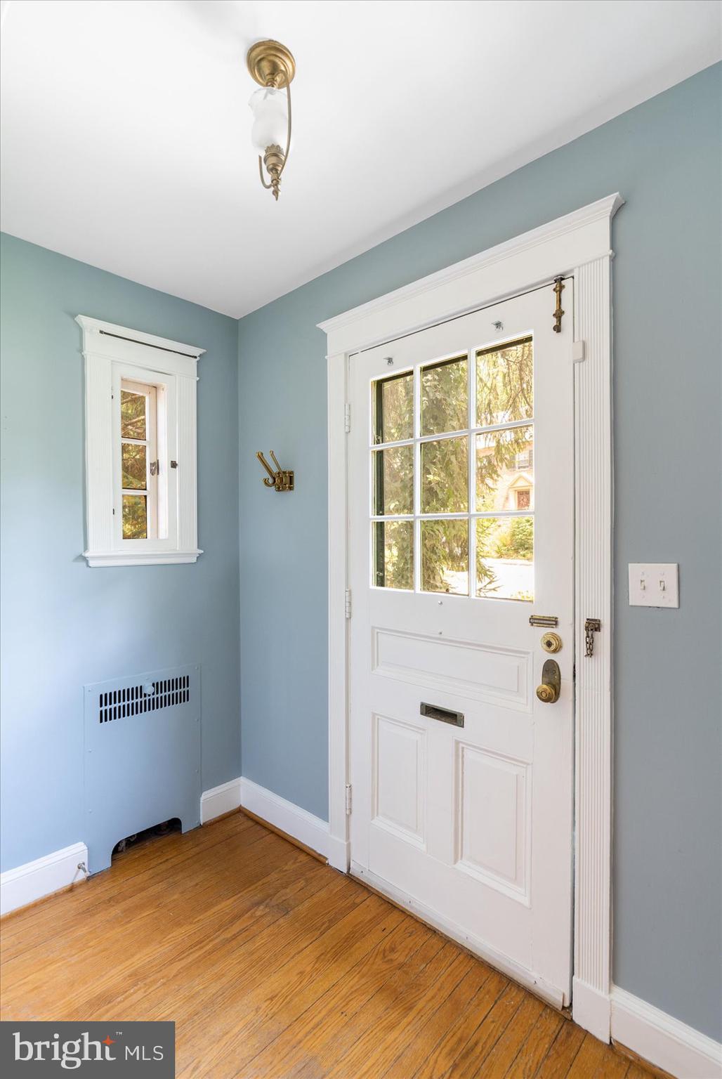 1205 Roundhill Road Baltimore, MD 21218 - Photo 22 of 40