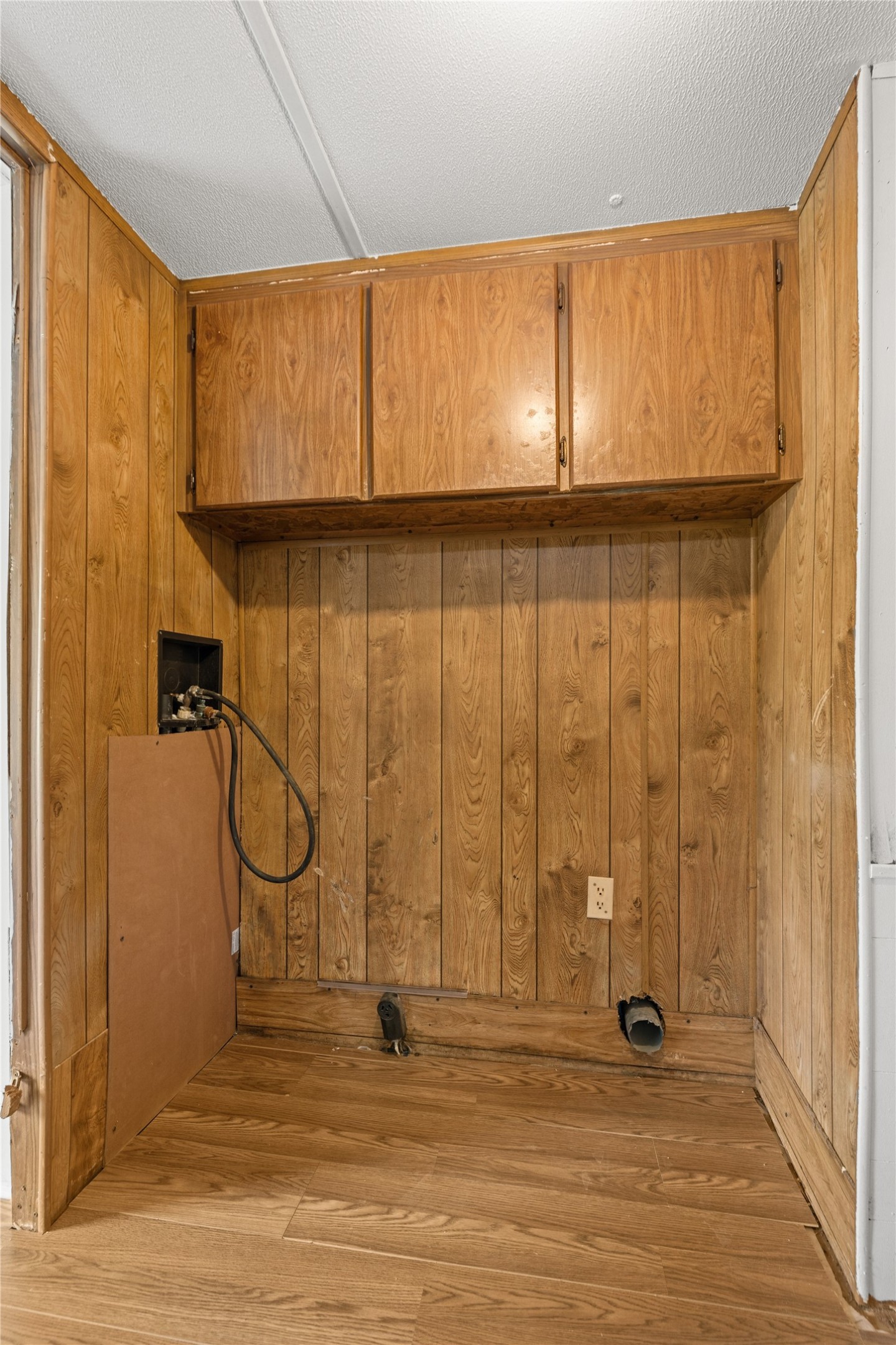 370 Lakeside Drive Trinity, TX 75862 - Photo 13 of 23 a view of a room with gym equipment