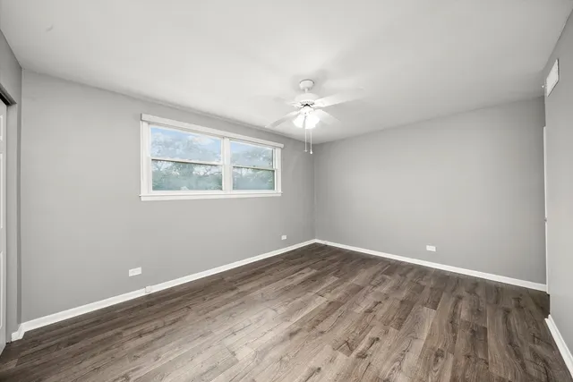 $2,600 | 333 South East Avenue, Unit 405, Oak Park, IL 60302