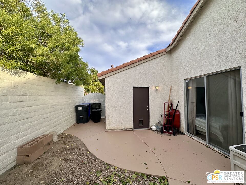 9939 Vía Real Desert Hot Springs, CA 92240 - Photo 32 of 35