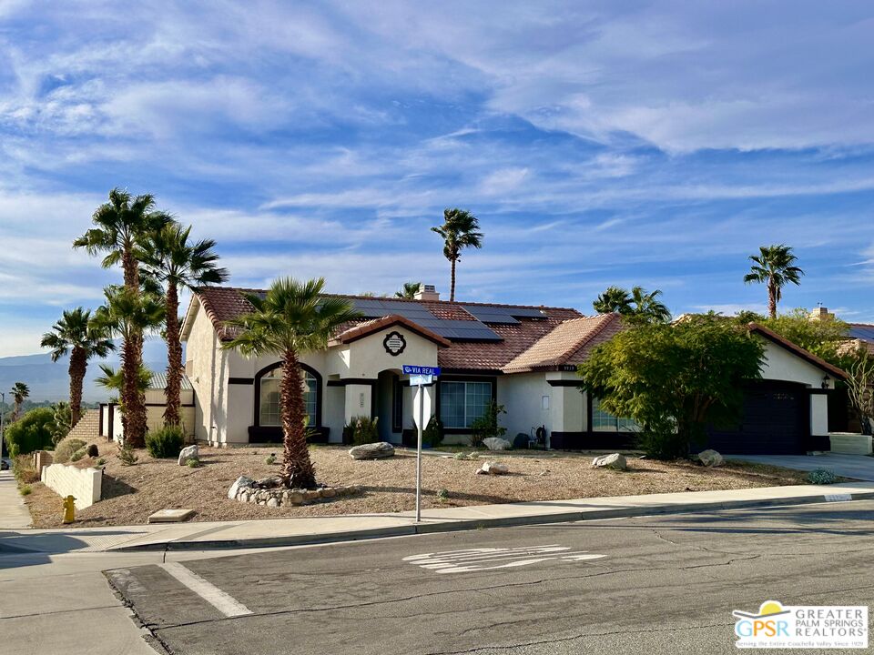 9939 Vía Real Desert Hot Springs, CA 92240 - Photo 5 of 35