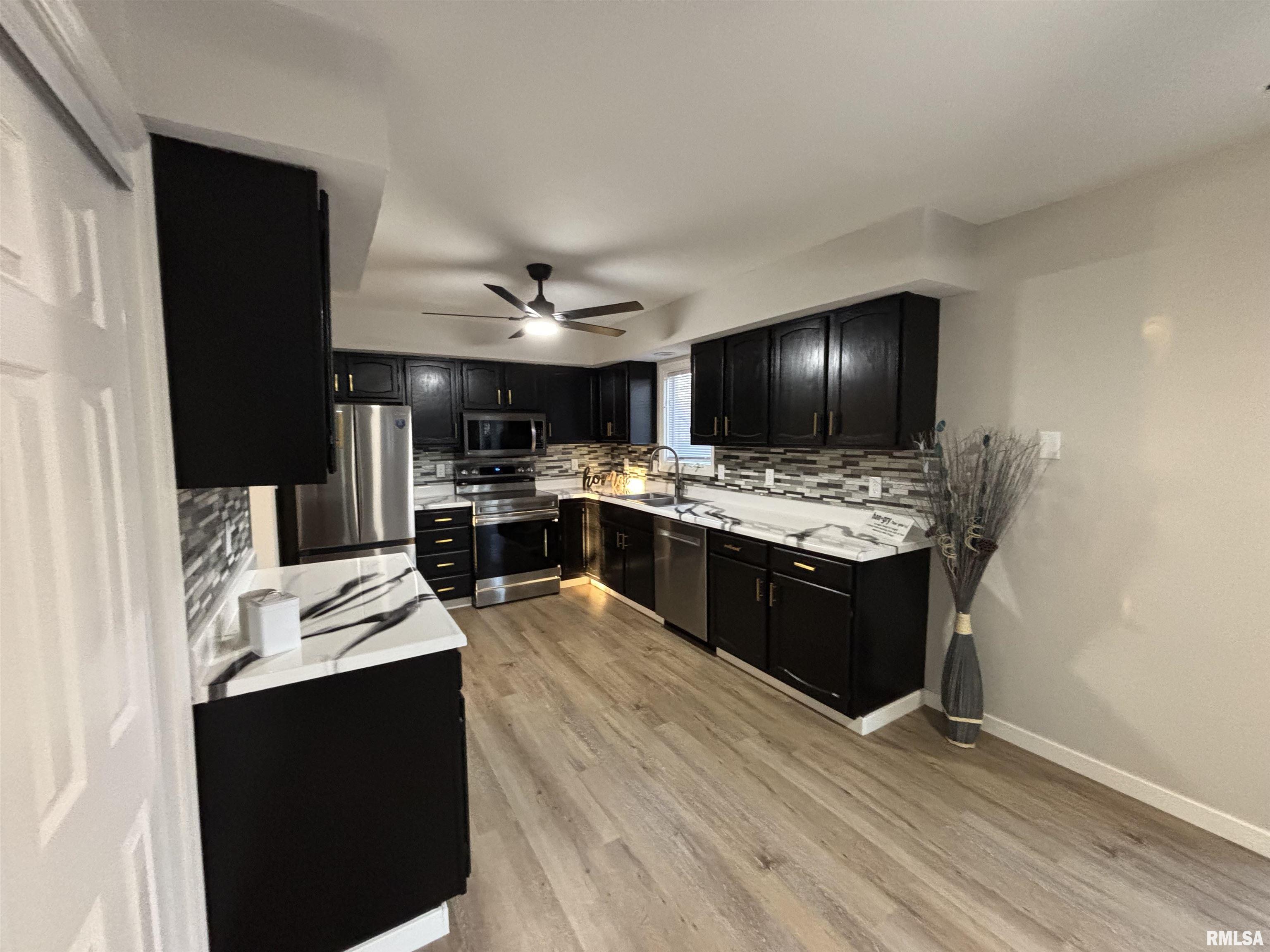 3326 Jennings Drive Springfield, IL 62704 - Photo 5 of 25