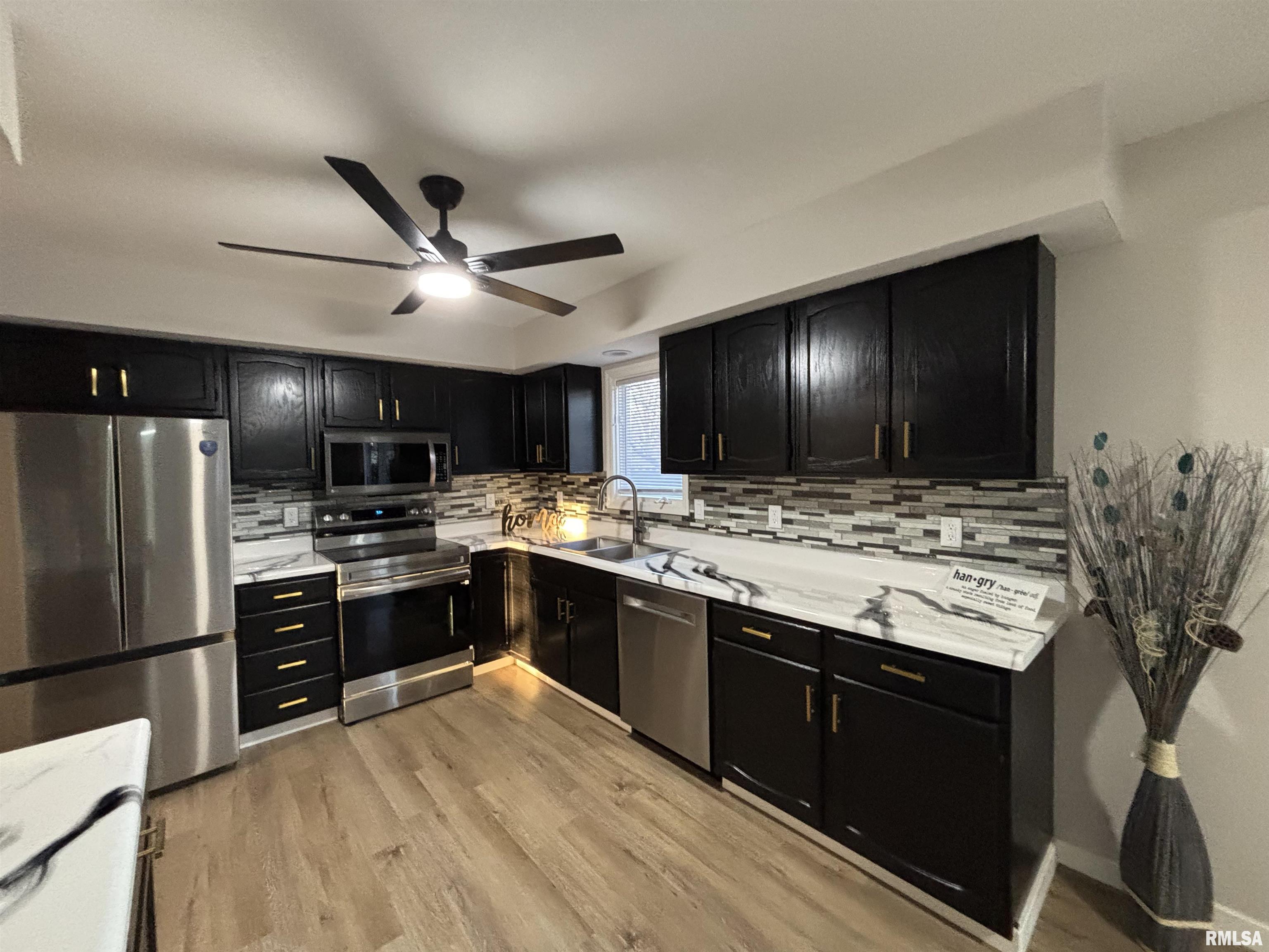 3326 Jennings Drive Springfield, IL 62704 - Photo 6 of 25