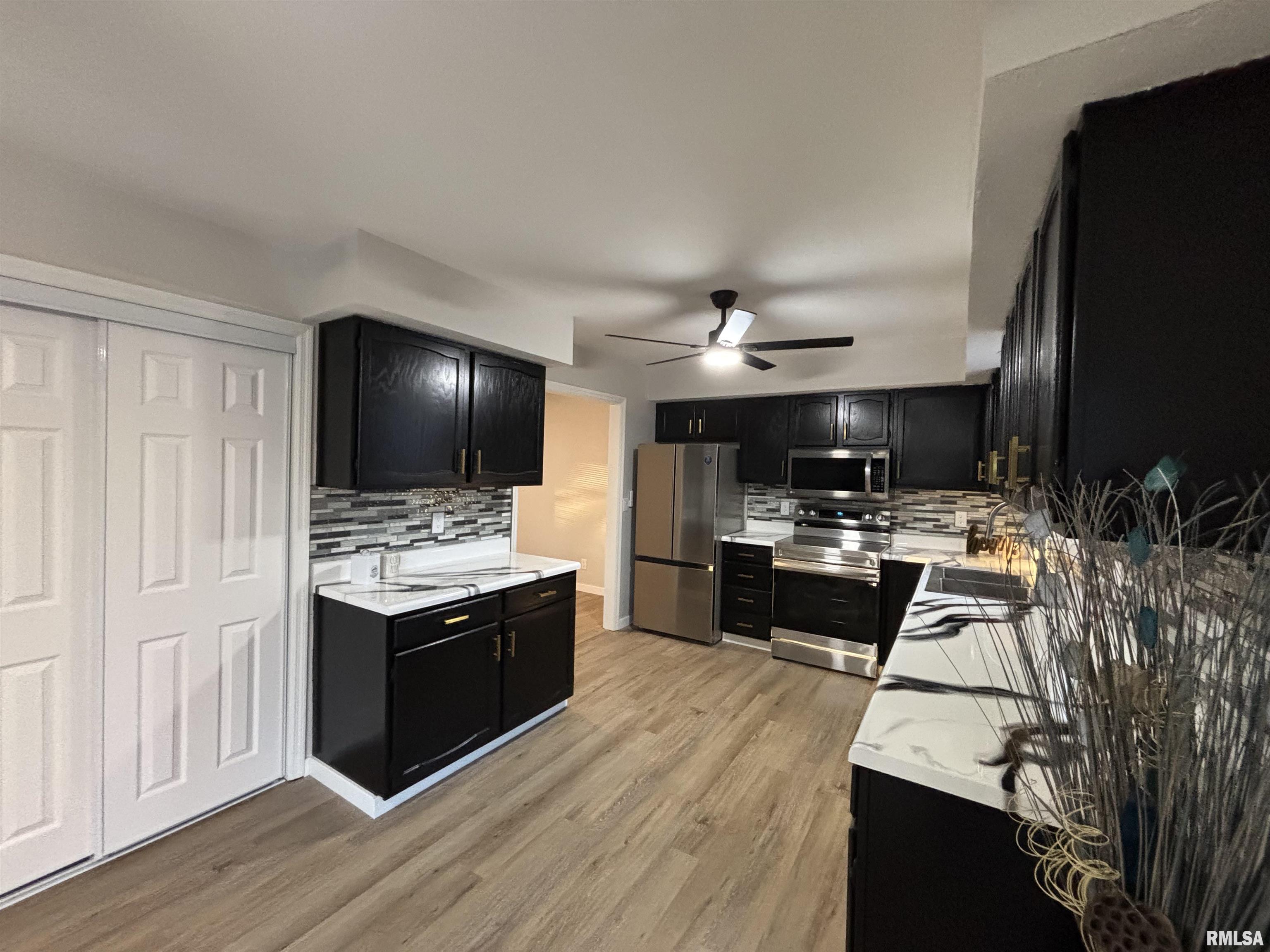 3326 Jennings Drive Springfield, IL 62704 - Photo 7 of 25