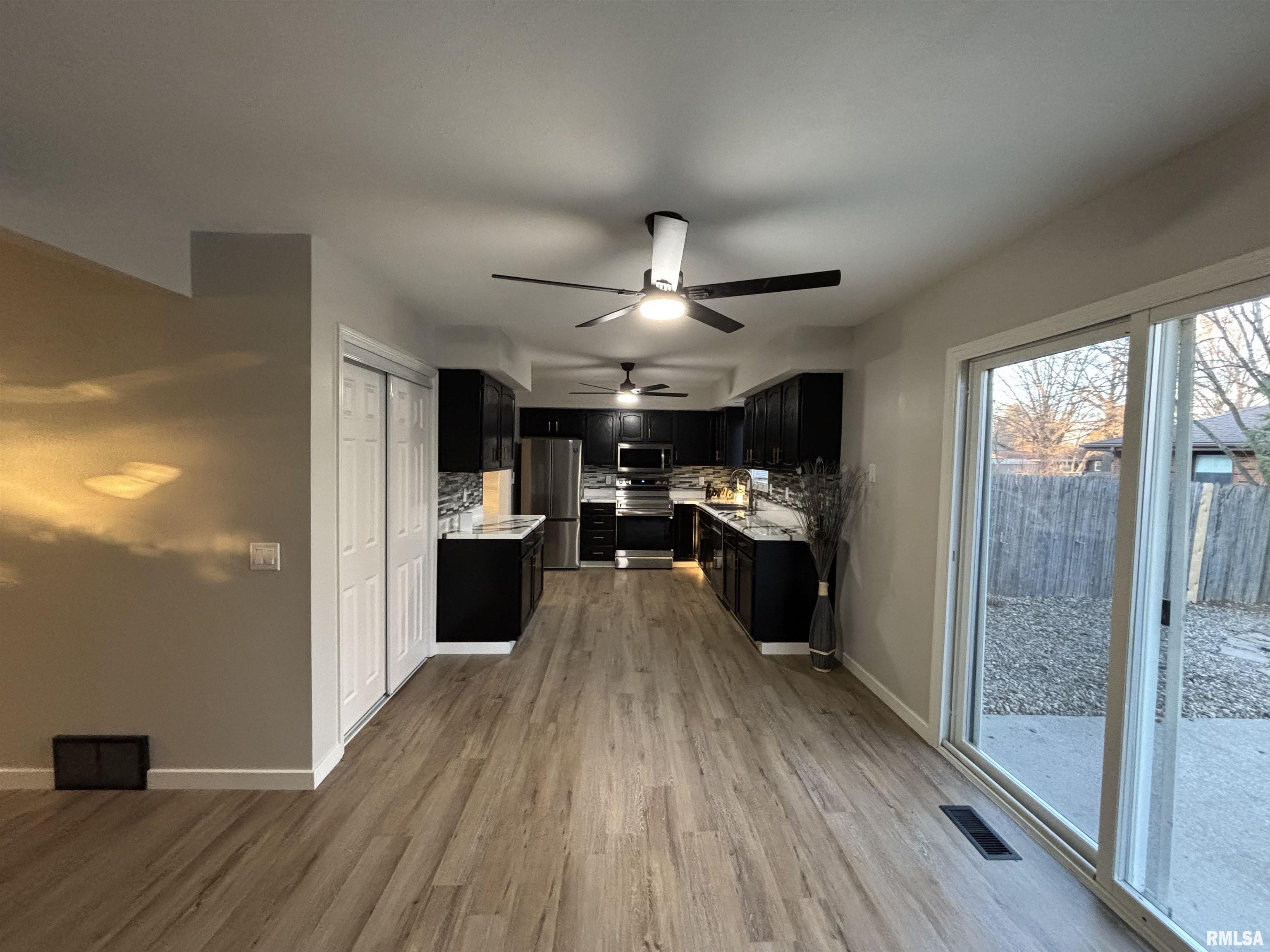 3326 Jennings Drive Springfield, IL 62704 - Photo 8 of 25