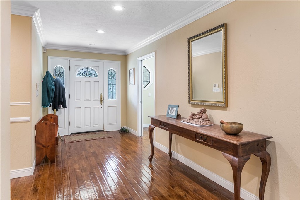 63 Ranchview Road Rolling Hills Estates, CA 90274 - Photo 2 of 28 a room with furniture and wooden floor