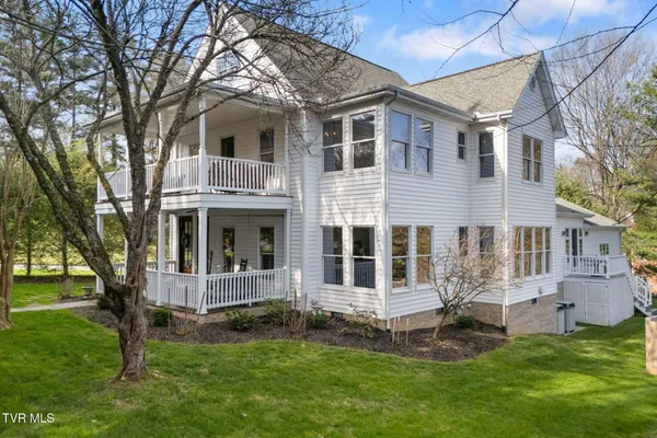 $587,500 | 315 Church Street Northeast, Abingdon, VA 24210