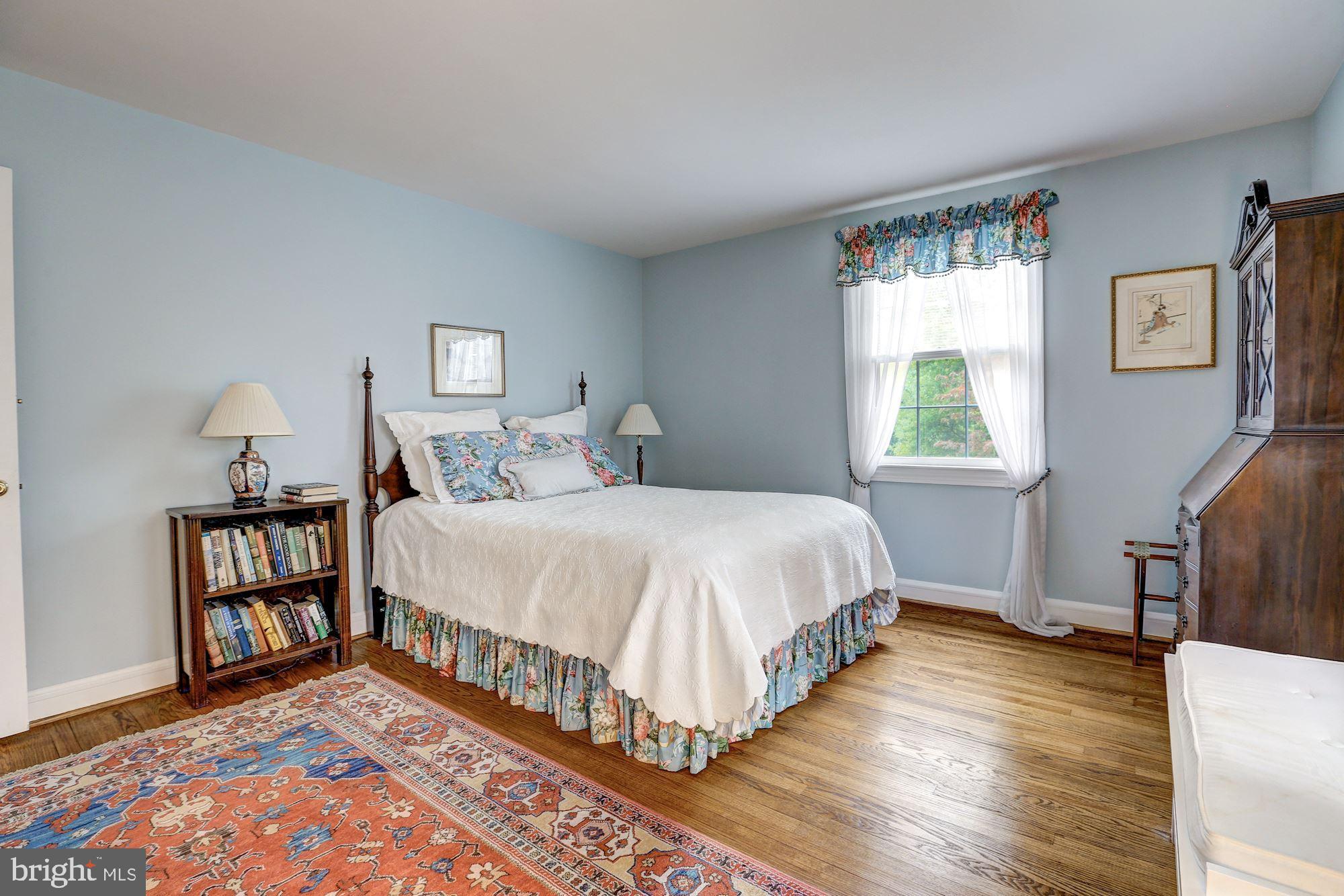 5001 Loughboro Road Northwest Washington, DC 20016 - Photo 7 of 12