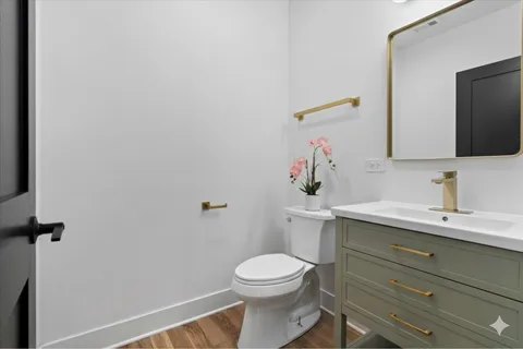 $949,500 | 858 North Richmond Street, Chicago, IL 60622