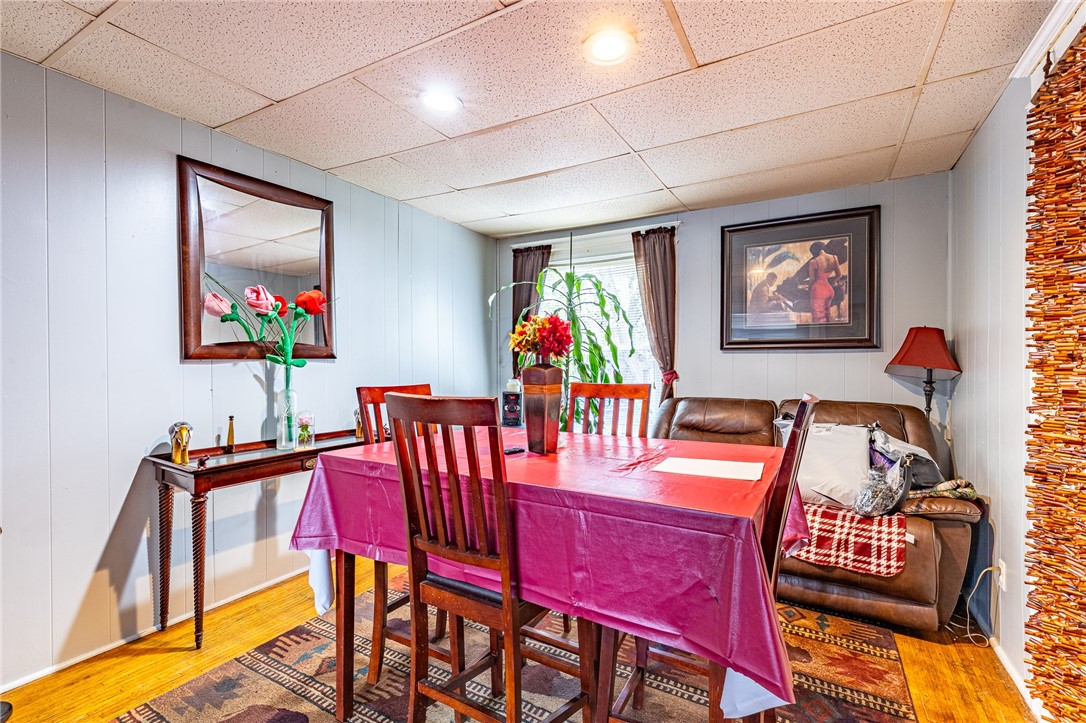 159 Henrietta Street Rochester, NY 14620 - Photo 23 of 36