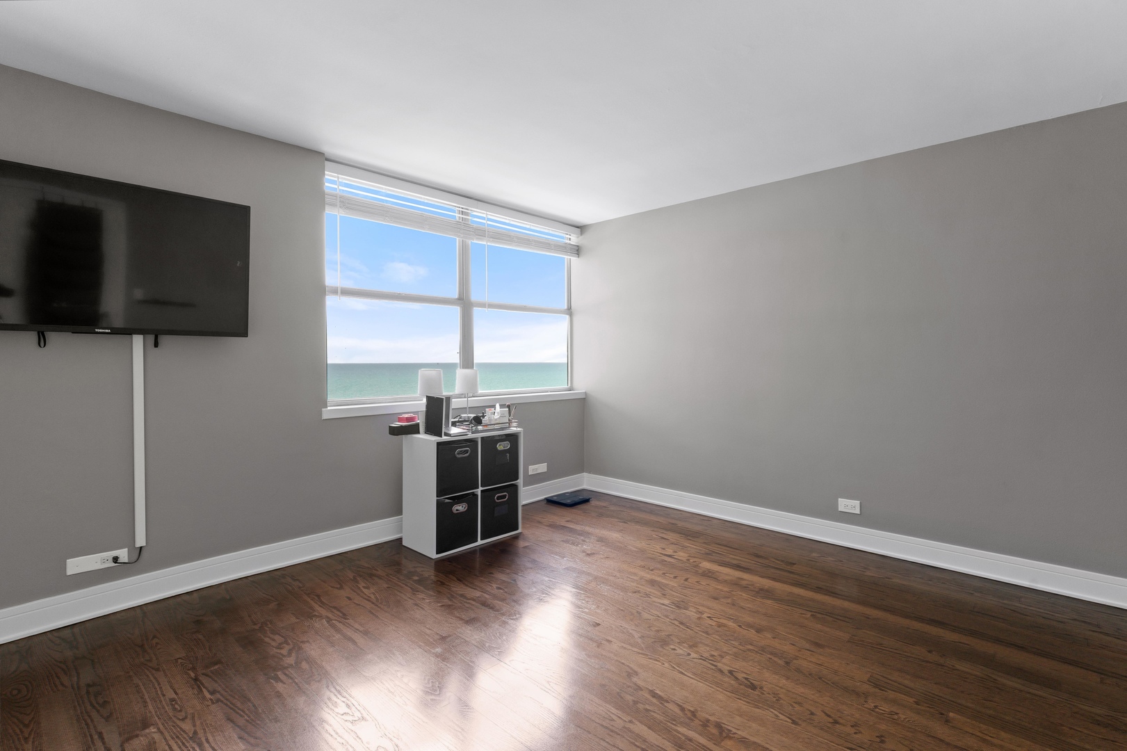 6301 North Sheridan Road, Unit 10G Chicago, IL 60660 - Photo 16 of 26