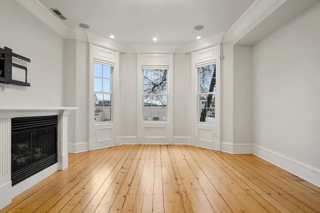 $3,500 | 703 East 4th Street, Unit 2, Boston, MA 02127