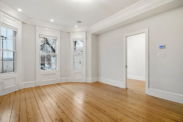 $3,500 | 703 East 4th Street, Unit 2, Boston, MA 02127