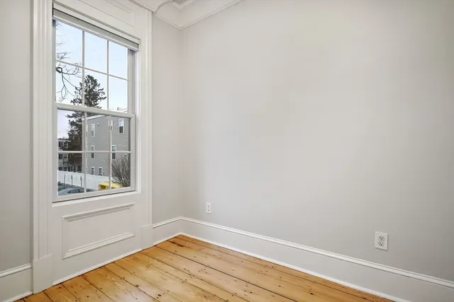 $3,500 | 703 East 4th Street, Unit 2, Boston, MA 02127