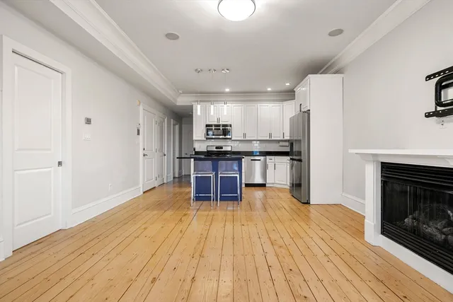 $3,500 | 703 East 4th Street, Unit 2, Boston, MA 02127