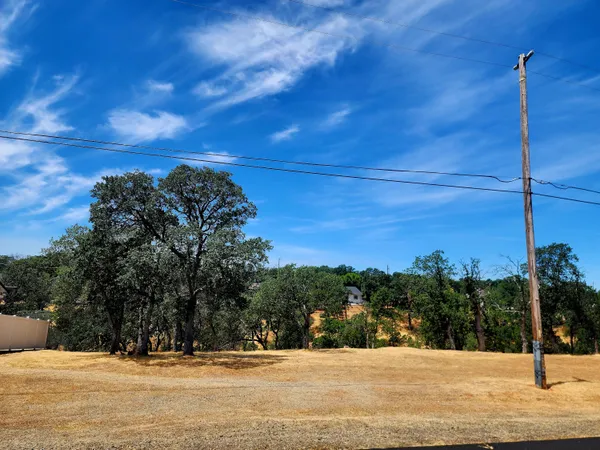 $10,000 | 19835 Cottonwood Drive, Cottonwood, CA 96022