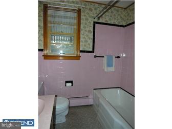 136 Midway Road Phoenixville, PA 19460 - Photo 8 of 12 Gallery Image 8
