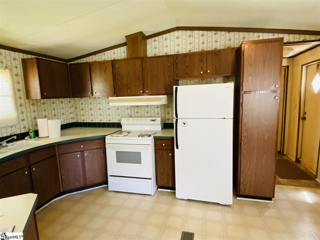 6130 Greenpond Road Gray Court, SC 29645 - Photo 13 of 23