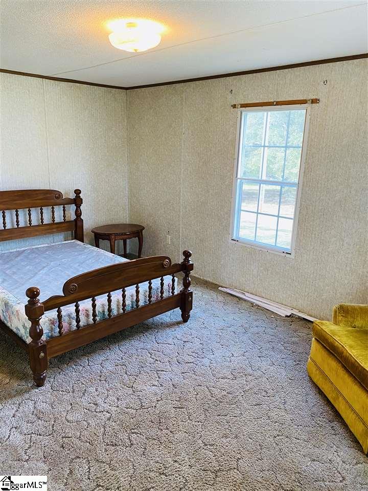 6130 Greenpond Road Gray Court, SC 29645 - Photo 8 of 23