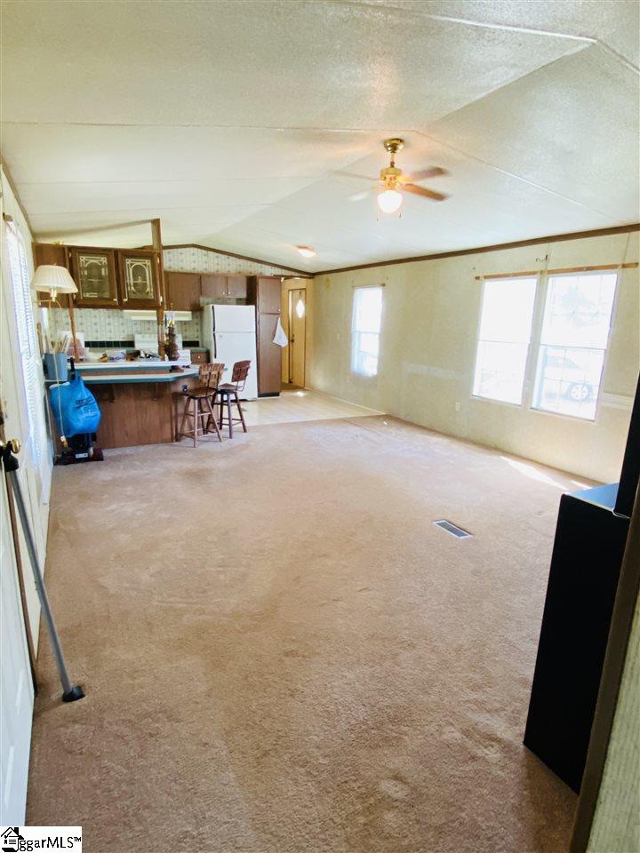 6130 Greenpond Road Gray Court, SC 29645 - Photo 10 of 23