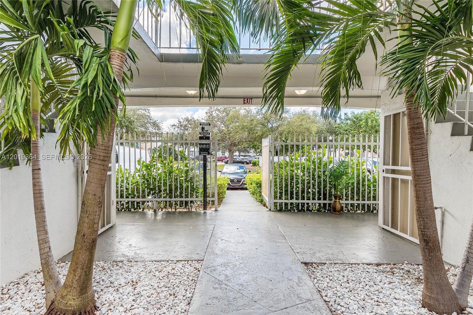 6905 Rue Vendome, Unit 8 Miami Beach, FL 33141 - Photo 1 of 23
