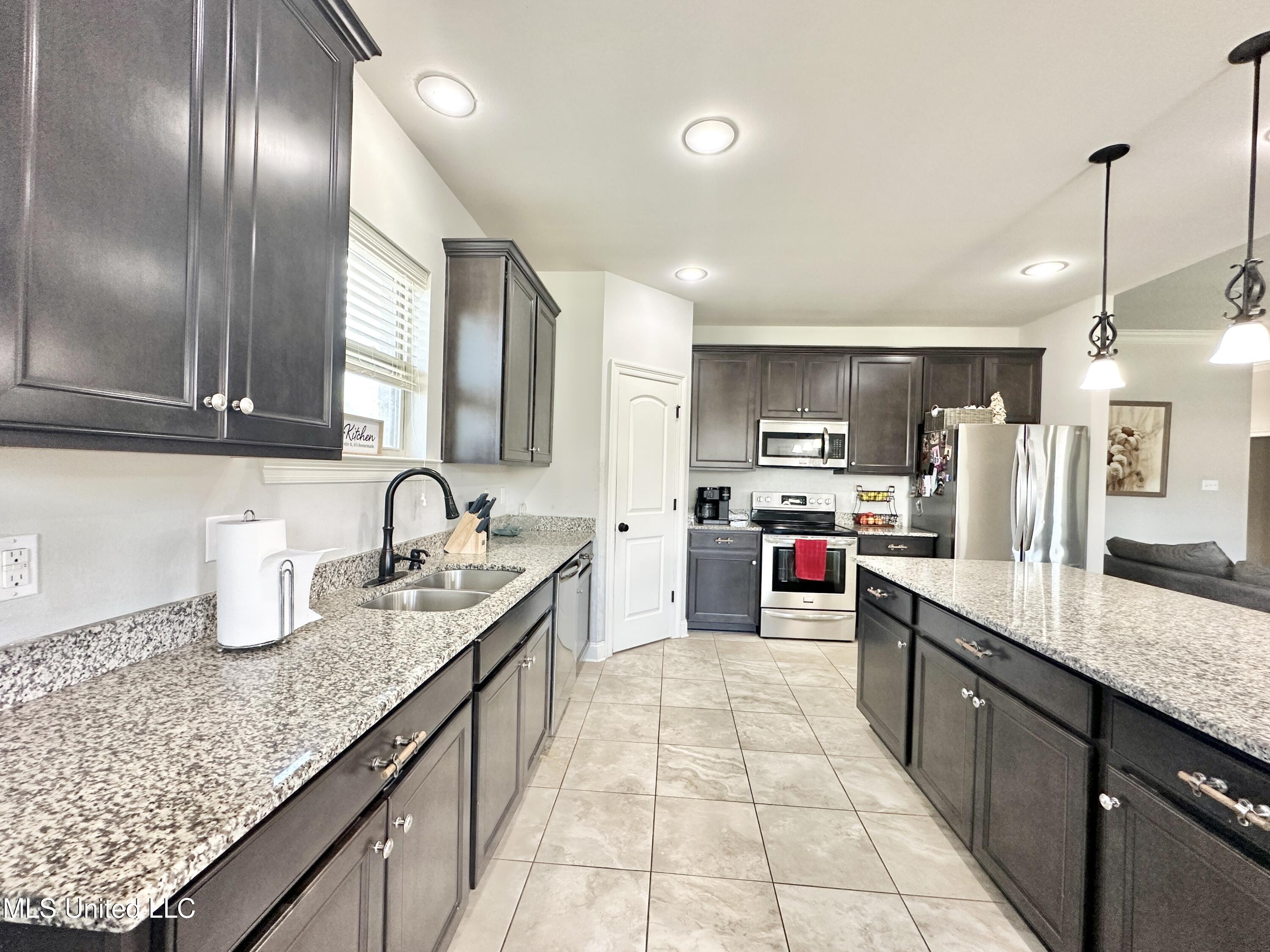 13349 Mary's Way D'Iberville, MS 39540 - Photo 14 of 28 14