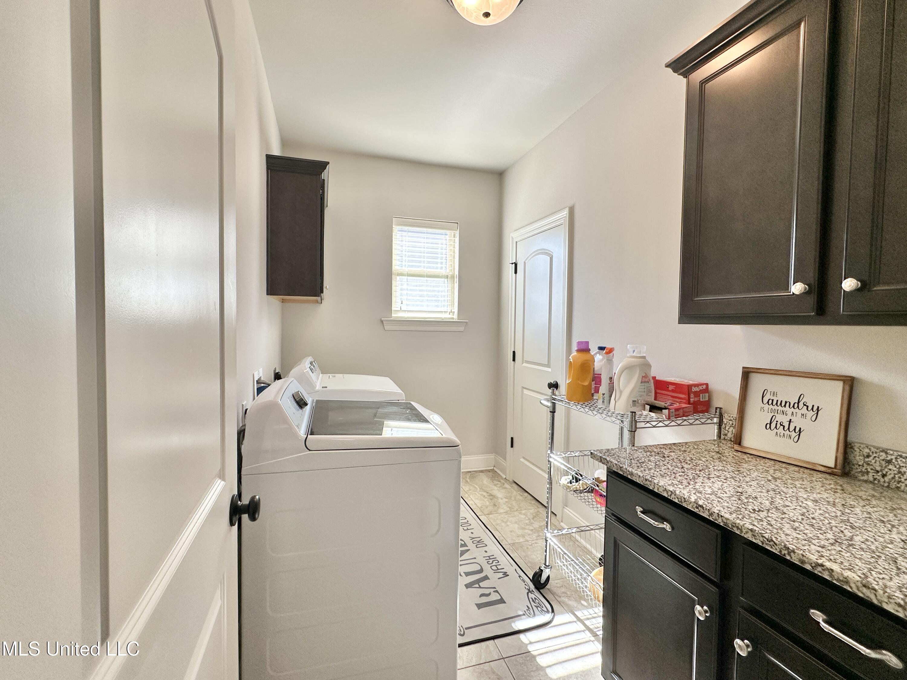 13349 Mary's Way D'Iberville, MS 39540 - Photo 7 of 28 7