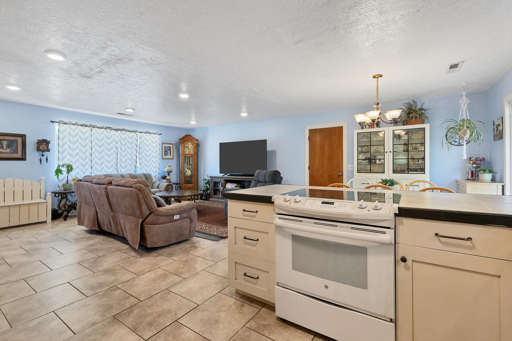 1385 West 360 North St. George, UT 84770 - Photo 9 of 37 _B2A7638