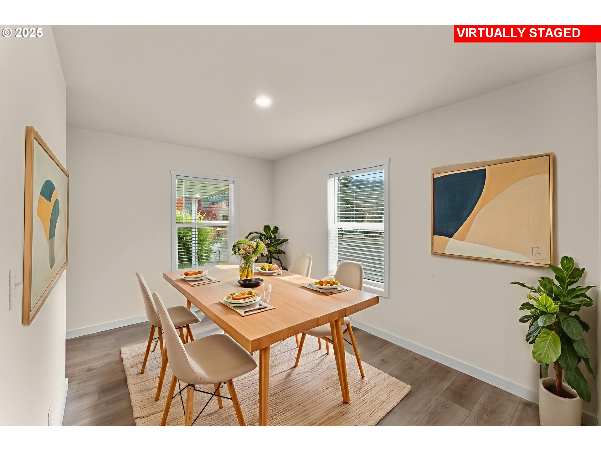 112 Twin Oaks Loop Winston, OR 97496 - Photo 14 of 35 a view of a dining room with furniture and a potted plant
