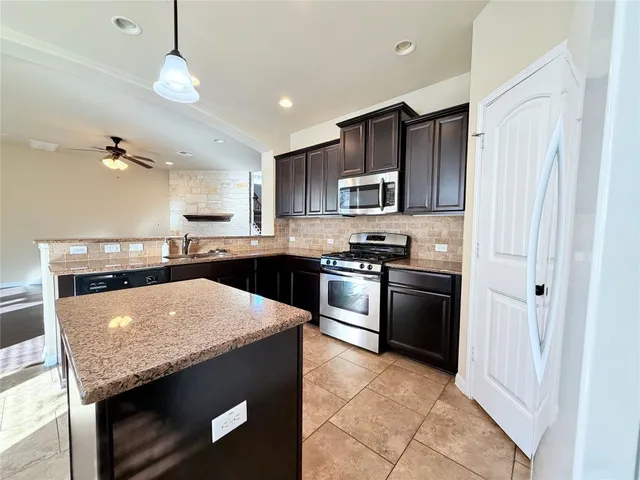 $2,200 | 12604 Kate Lane, Austin, TX 78750