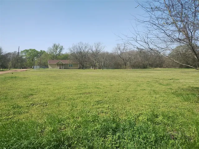 $195,000 | 609 Barton Street, Calvert, TX 77837