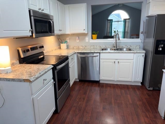14 Brailess Court Greer, SC 29650 - Photo 7 of 17