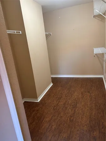 $1,525 | 5475 Vineland Road, Unit 8212, Orlando, FL 32811