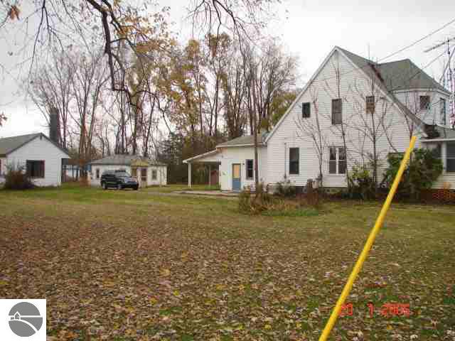 311 East Center Road Omer, MI 48749 - Photo 2 of 6 1750360-1.JPG
