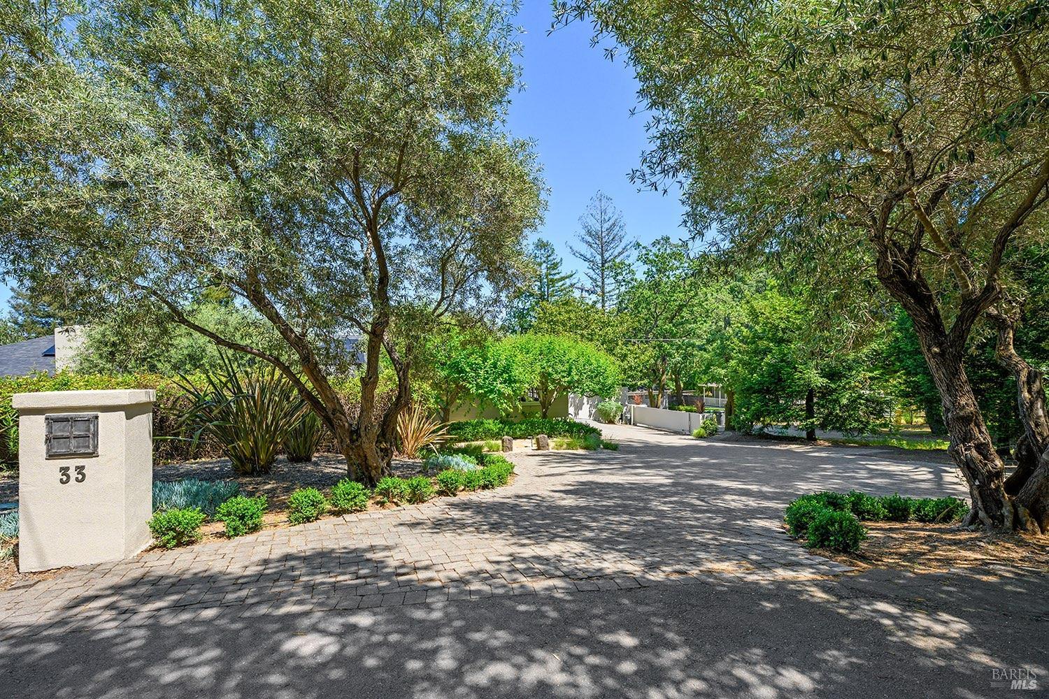 33 Rancheria Road Kentfield, CA 94904 - Photo 7 of 87