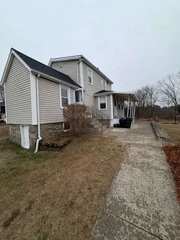 a house view with a outdoor space