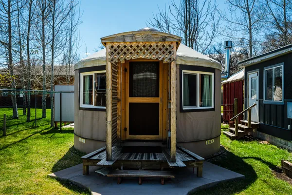 $469,000 | 221 West 3rd Avenue, Dayton, WY 82836