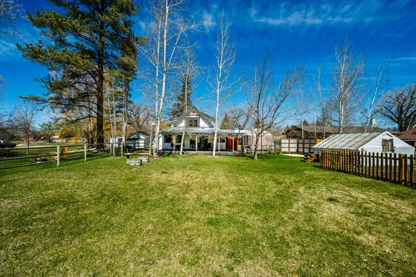 $469,000 | 221 West 3rd Avenue, Dayton, WY 82836