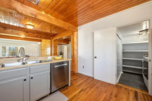 $469,000 | 221 West 3rd Avenue, Dayton, WY 82836