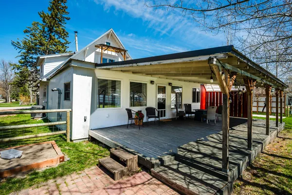 $469,000 | 221 West 3rd Avenue, Dayton, WY 82836