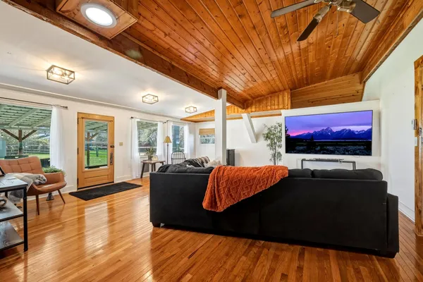 $469,000 | 221 West 3rd Avenue, Dayton, WY 82836