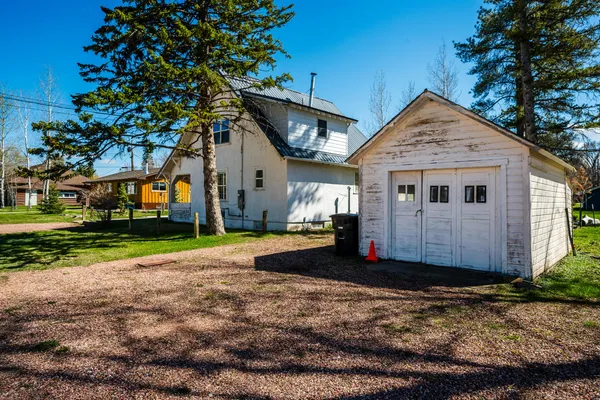 $469,000 | 221 West 3rd Avenue, Dayton, WY 82836