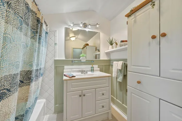 $469,000 | 221 West 3rd Avenue, Dayton, WY 82836