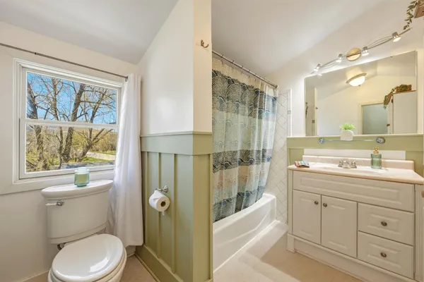 $469,000 | 221 West 3rd Avenue, Dayton, WY 82836