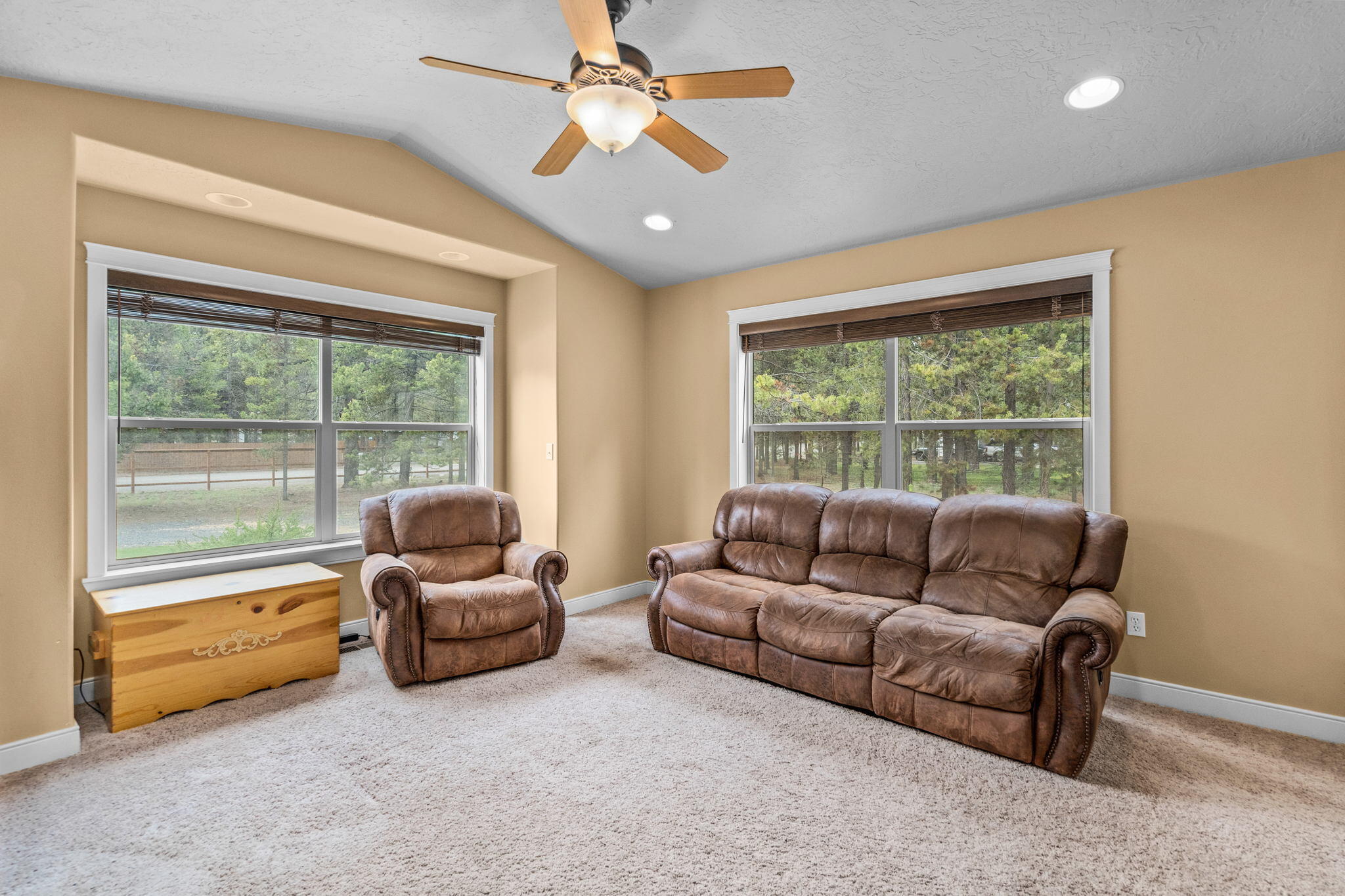 16048 Aqua Road La Pine, OR 97739 - Photo 14 of 38 4th Bedroom/Office