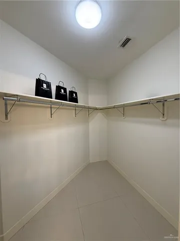 $1,600 | 2205 South 6th Street, McAllen, TX 78503