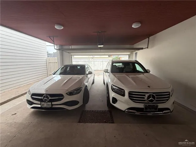 $1,600 | 2205 South 6th Street, McAllen, TX 78503